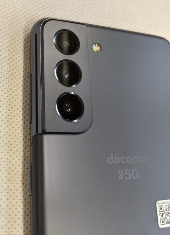 ドコモ Galaxy S21 5G SC-51B アウトカメラ