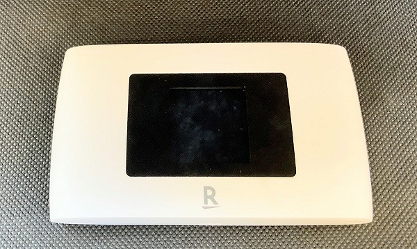楽天モバイル Rakuten WiFi Pocket 2B 色　ホワイト