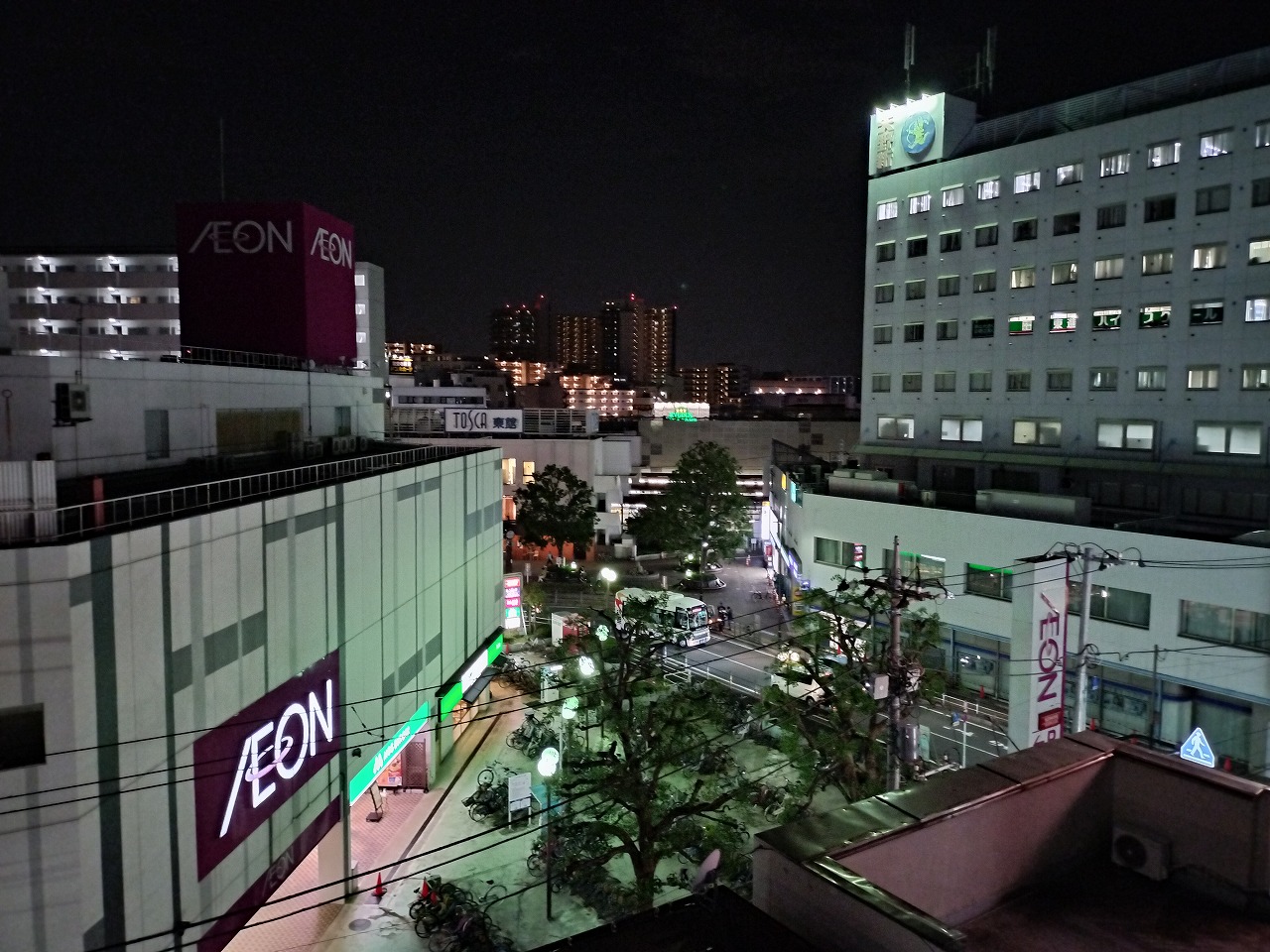 楽天モバイル OPPO Reno9 A カメラレビュー 夜景