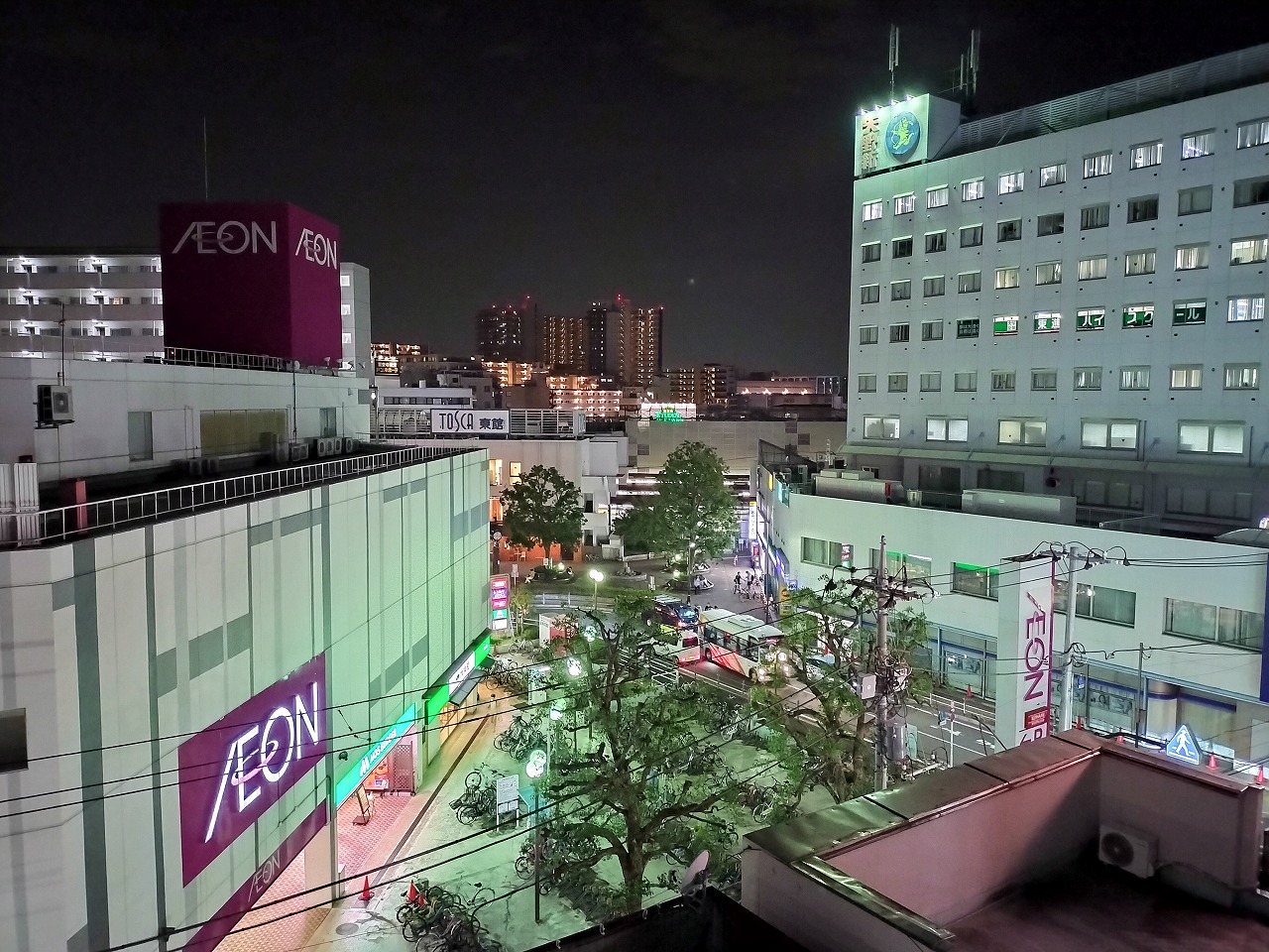 楽天モバイル OPPO Reno9 A カメラレビュー 夜景モード