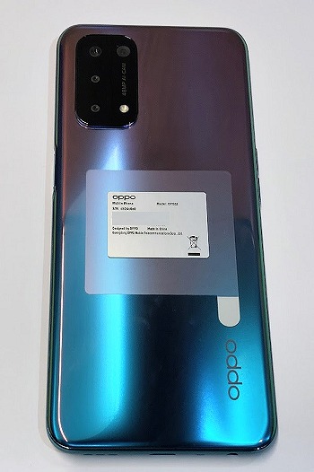 UQモバイル OPPO A54 5G 背面 デザイン 色