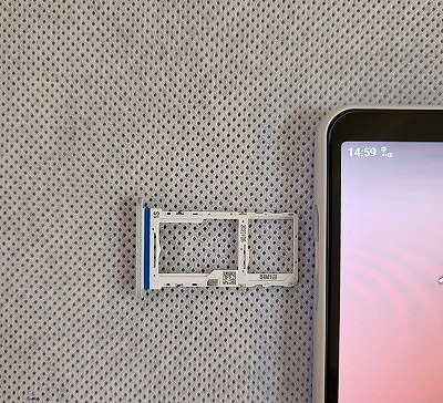 UQモバイル Xperia 10 IV レビュー SIMスロット SDカード