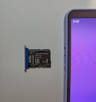UQモバイル Xperia 10 V SIMカード